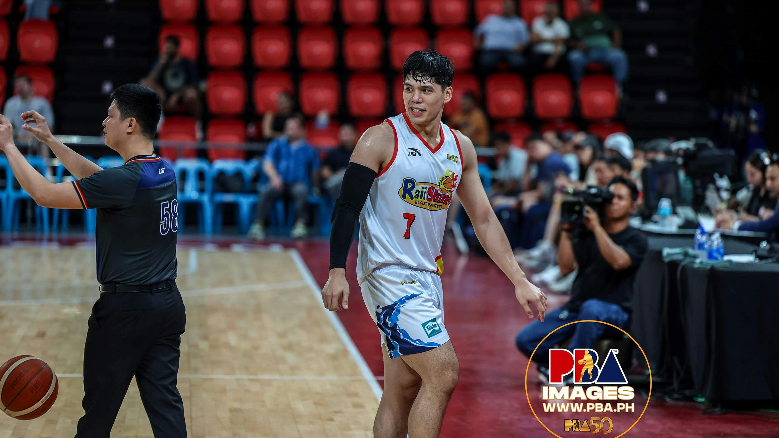 PBA: Francis Escandor finds new home, signs with Phoenix Fuel Masters 
